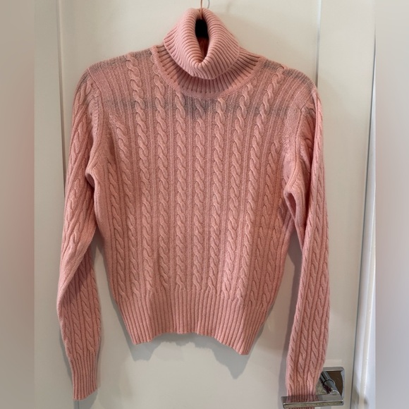 100% Cashmere Johnstons of Elgin Scotland turtleneck cable knit pink sweater M - Picture 1 of 7